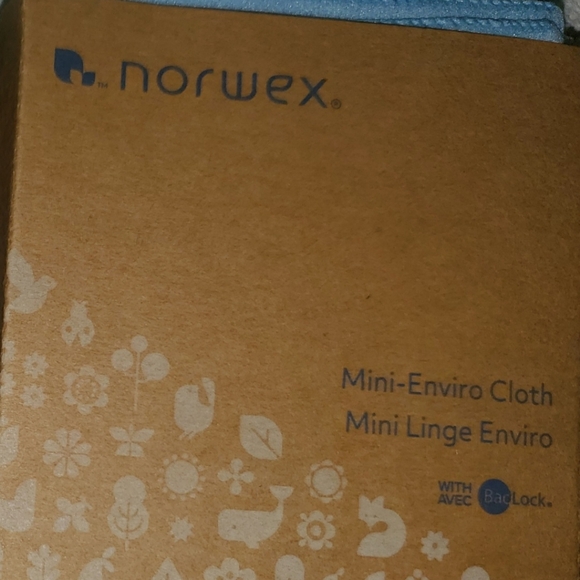 Norwex sample cloths 3 pack !3/25! - Picture 2 of 7